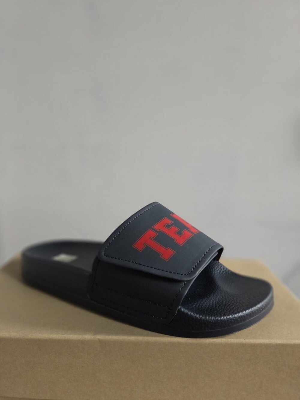 ED by Ellen DeGeneres "Paradia" slide sandal, Sz 6M